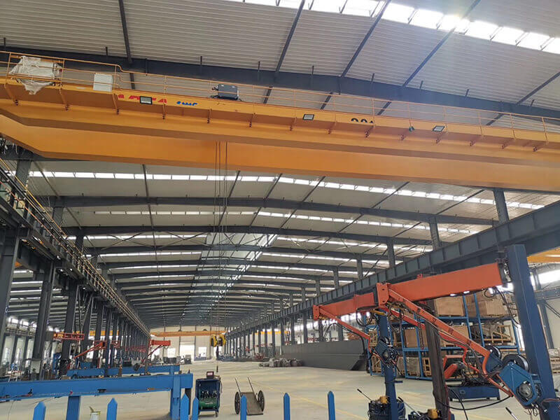 起重機(jī)焊接使用現(xiàn)場